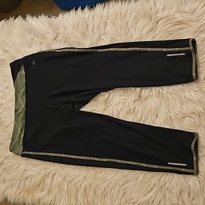 Vogo Athletica Black Leggings – Green Detail, Stretch Fit, Size Medium